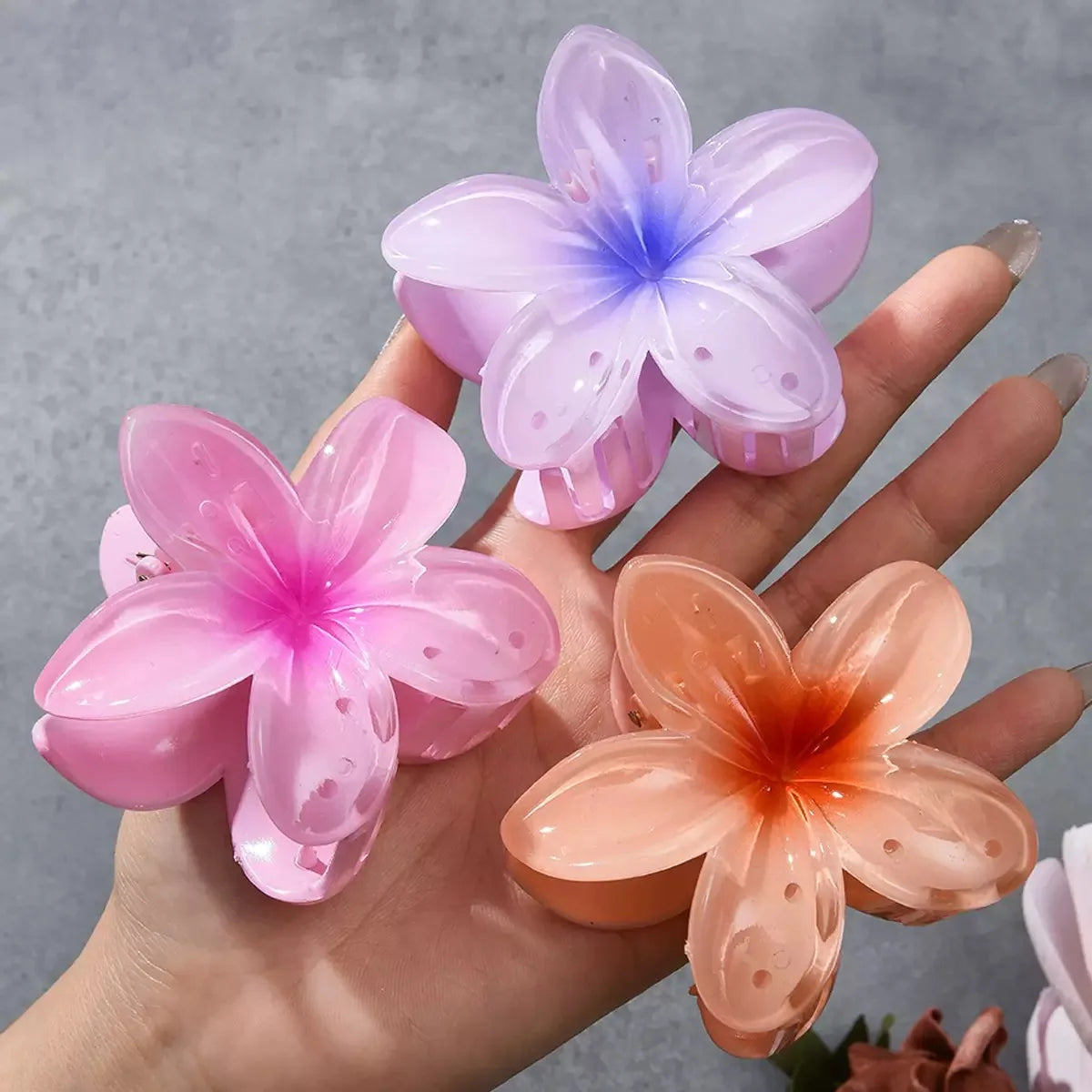 18Pcs Gradient Candy Color Flower Hair Clips – Cute Hair Accessories for Ponytails & Daily Use